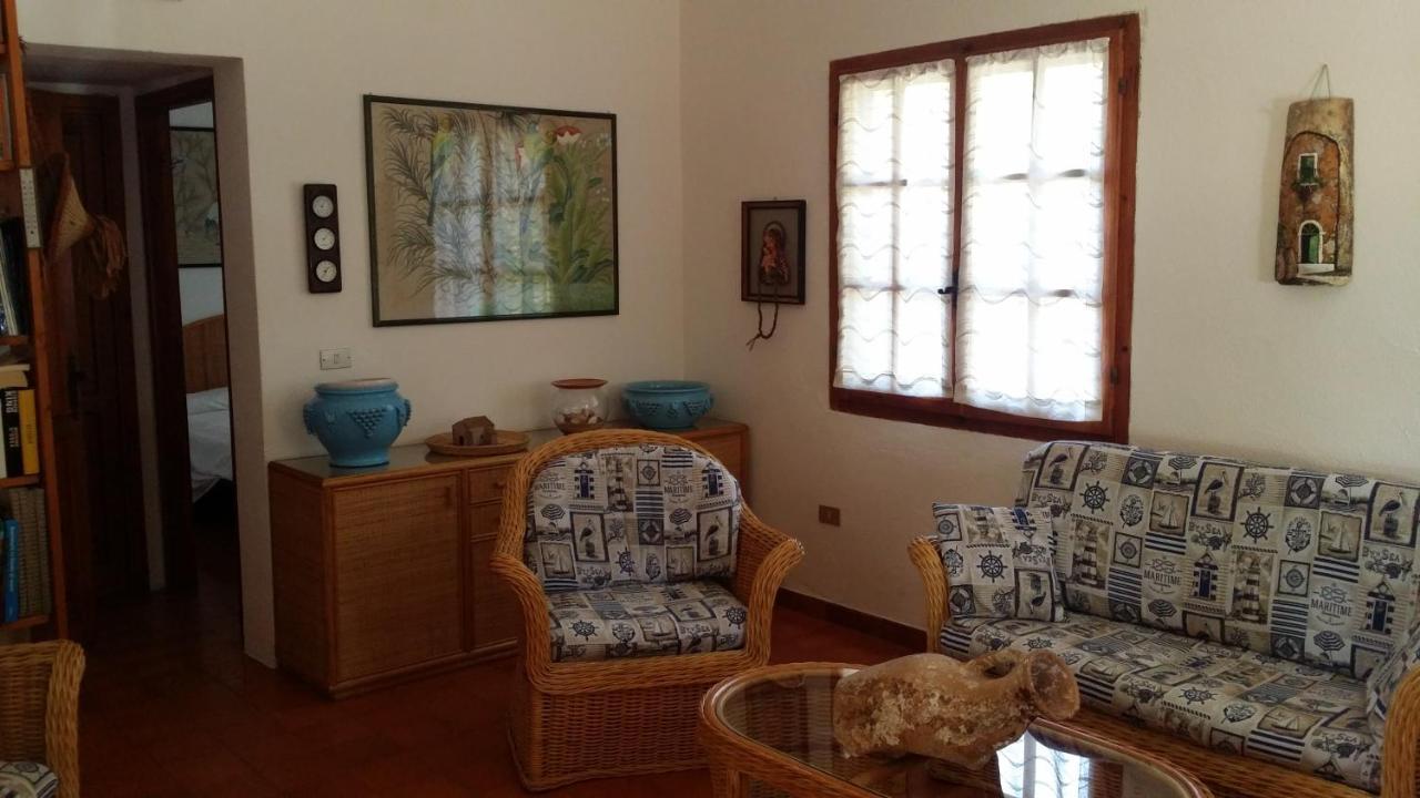 Zeffiro Holiday home Chia